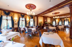 Club 33
